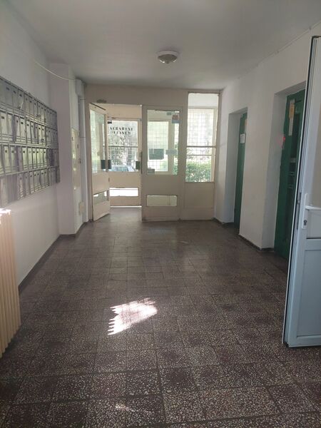 Basarabia, garsoniera, et. 1/10